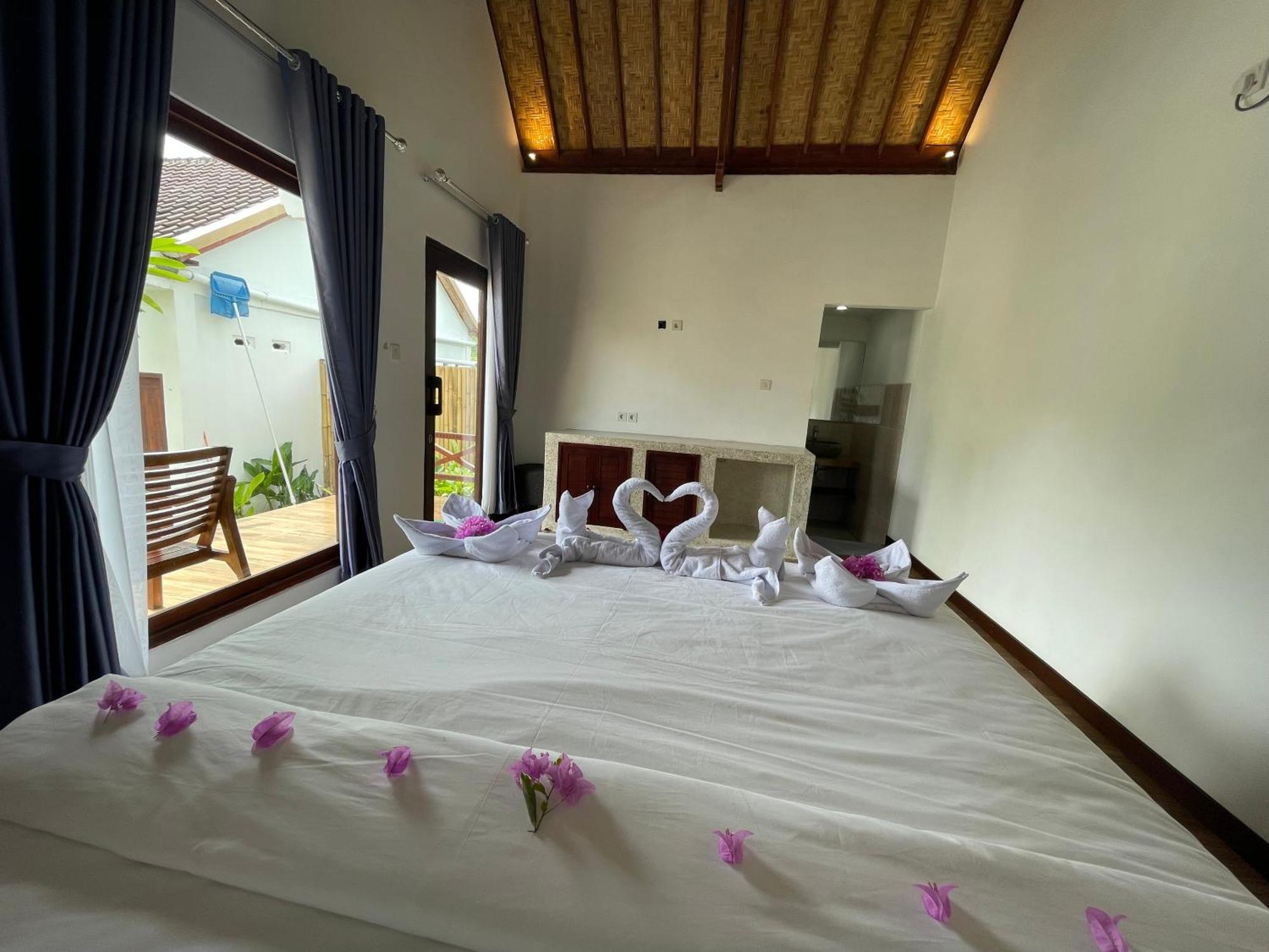 The Local Are Guling Villa Kuta  ภายนอก รูปภาพ